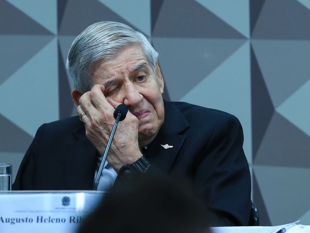 Heleno se compara a Lula, cita Lava Jato e diz que PGR faz 'terraplanismo argumentativo' – Justiça – CartaCapital