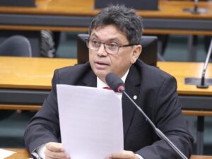 Câmara promove audiência para discutir raízes e superação do racismo