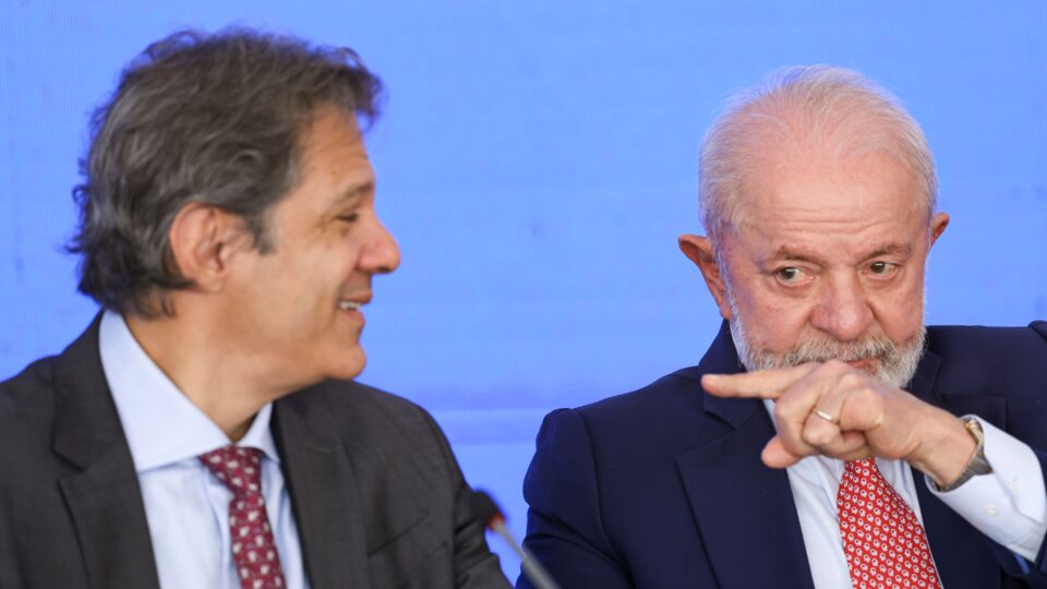 Aumento do IOF pode dificultar entrada no "clube dos ricos"
