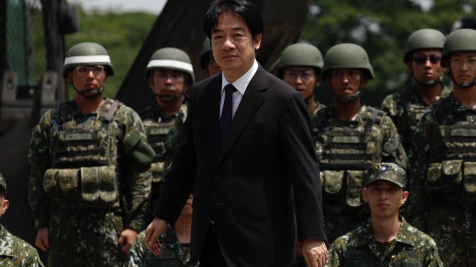 China aumenta pressão militar nas fronteiras de Taiwan