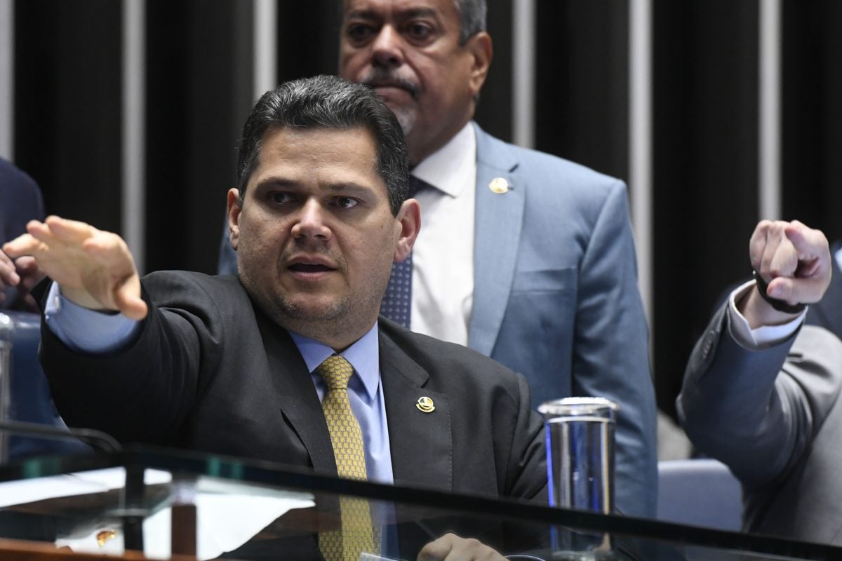 Com dedo de Alcolumbre, Senado aprova projeto que muda licenciamento ambiental – CartaCapital