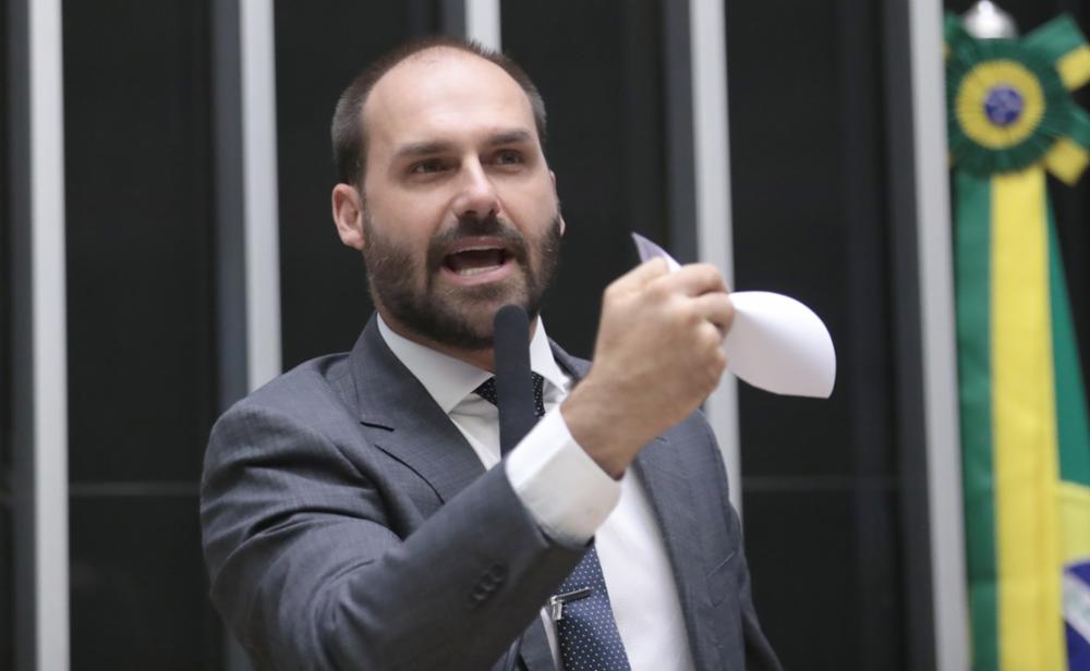 Moraes abre inquérito contra Eduardo por trama nos EUA e manda Jair Bolsonaro depor à PF – CartaCapital