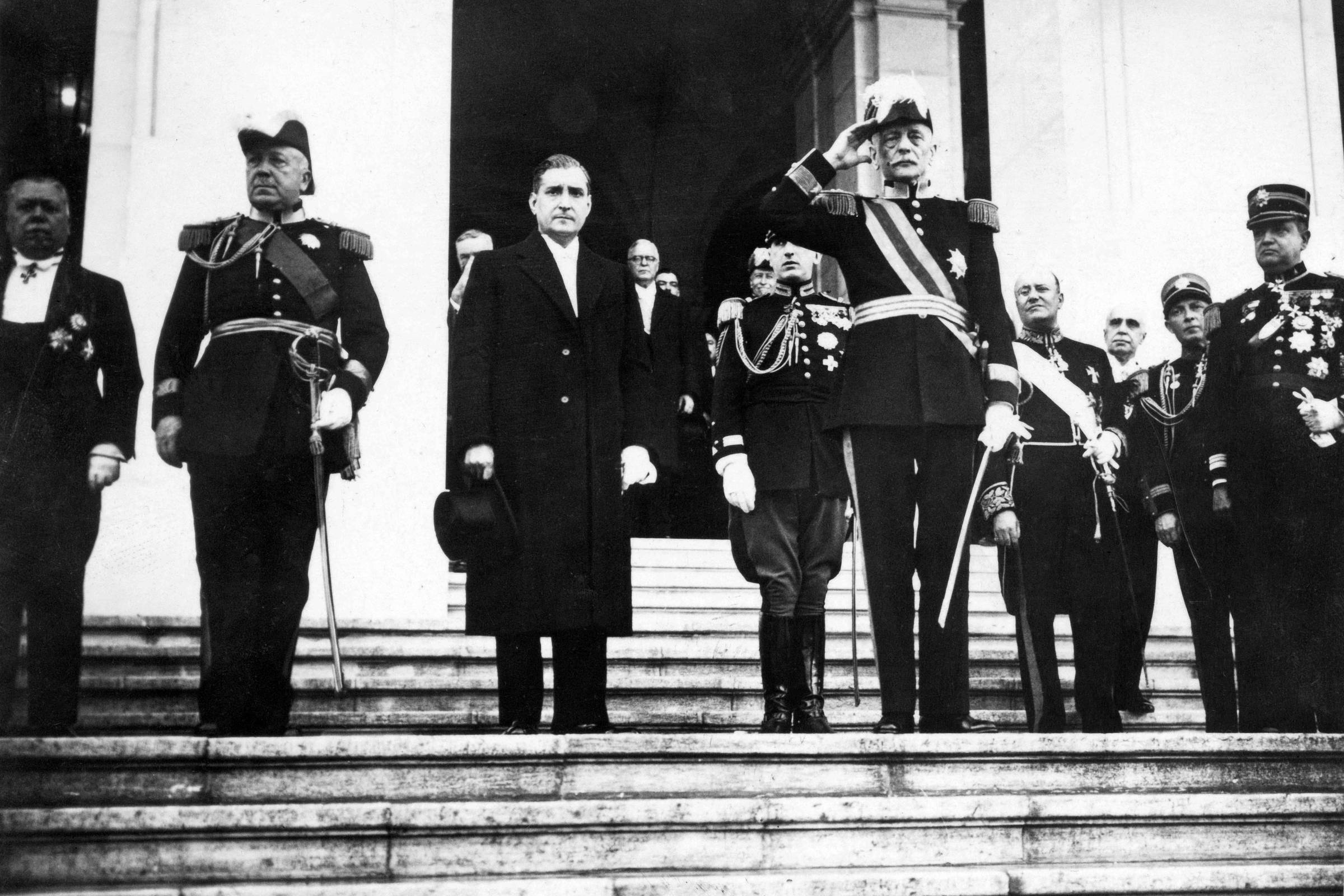 Penso em como acabou a 1ª República Portuguesa - 20/05/2025 - Rui Tavares