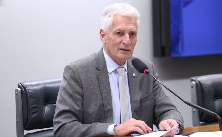 Deputado Rogério Correia (PT-MG) na Comissão de Finanças e Tributação da Câmara dos Deputados