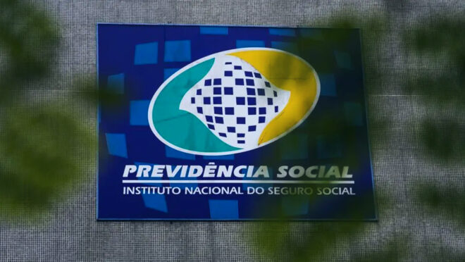 Justiça bloqueia R$ 23,8 mi de investigados por fraude no INSS