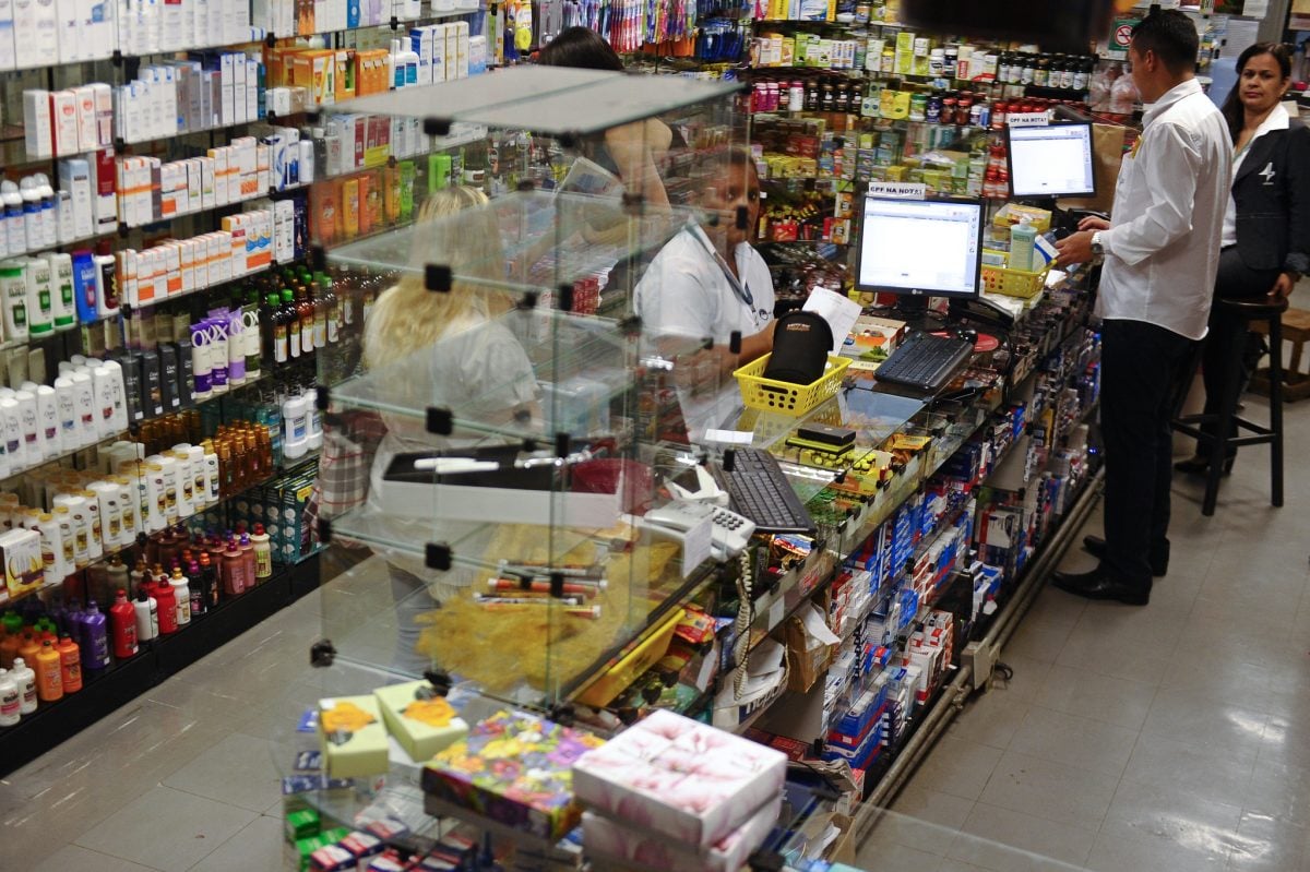 Comissão do Senado debate nesta terça o projeto que libera a venda de remédios em supermercados – CartaCapital