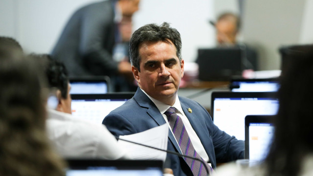 Filhos de Bolsonaro vão obedecer pai em 2026, diz Ciro Nogueira