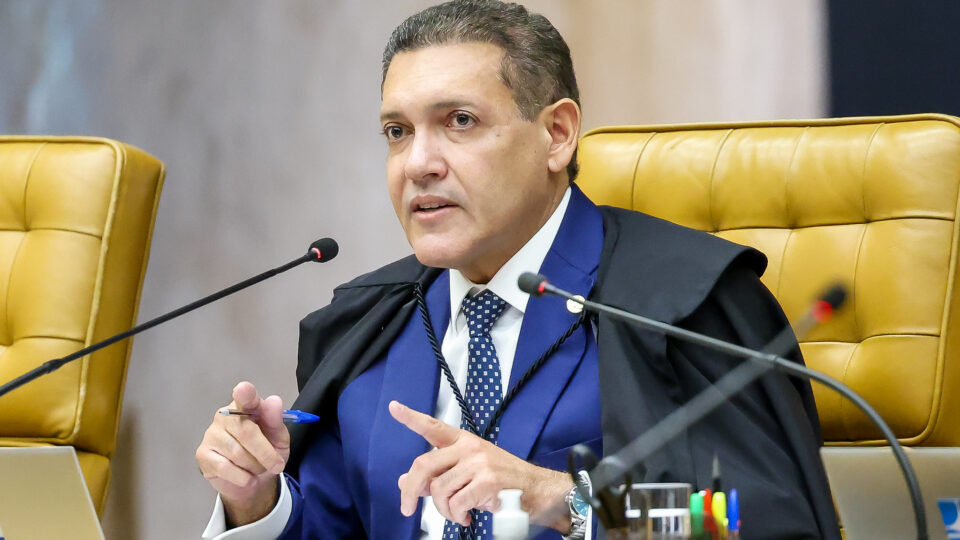 Nunes Marques suspende leis municipais que autorizam loterias e bets