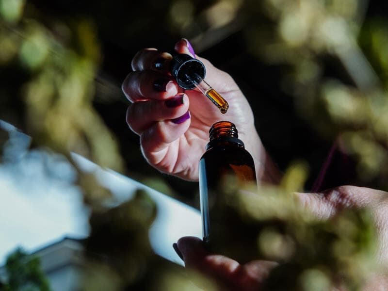 Veja o que muda com as novas regras da Anvisa para cannabis medicinal