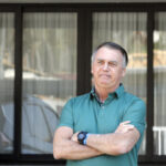 Bolsonaro terá alta na sexta-feira e deve deixar hospital para prisão domiciliar