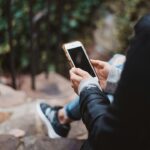 É recomendado que viajantes evitem utilizar redes Wi-Fi públicas