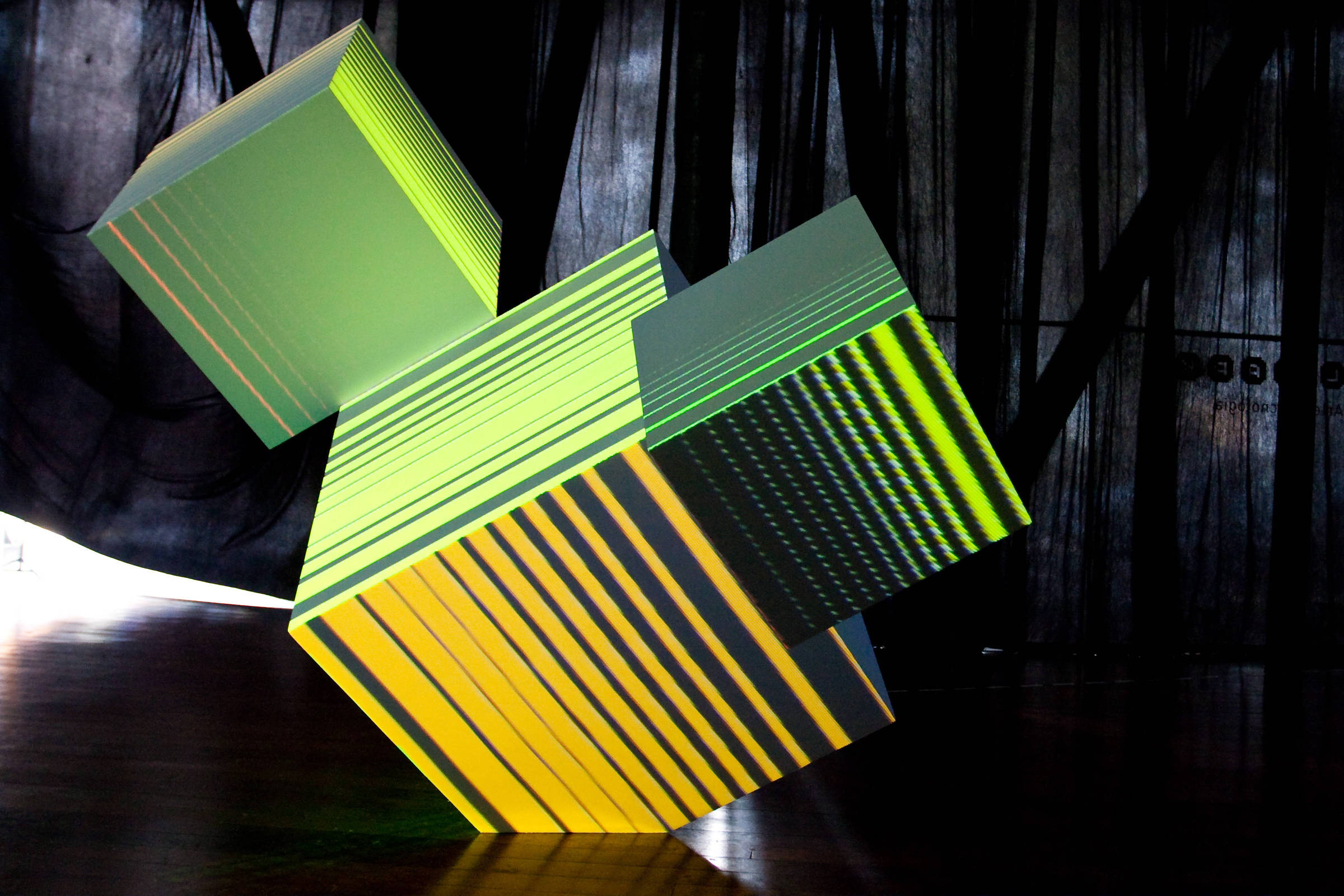 A parábola das colunas iguais feitas por IA para rivais - 16/04/2026 - Marcos Augusto Gonçalves