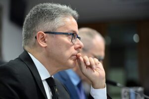 Alessandro Vieira pede a Gonet que enterre ação de Gilmar contra relatório de CPI – CartaCapital