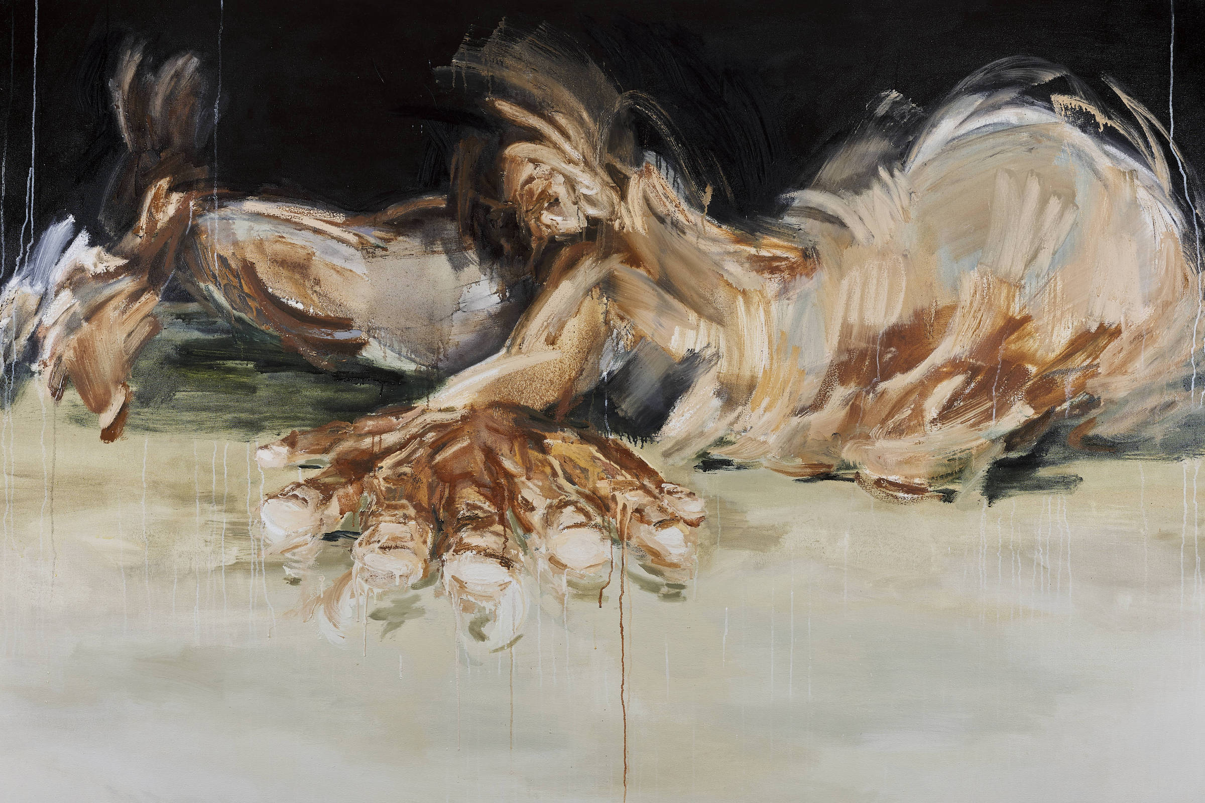 Pintura abstrata mostra figura humana em tons terrosos e brancos, com braços estendidos e mãos detalhadas em primeiro plano. Fundo escuro contrasta com área clara abaixo, sugerindo profundidade e movimento.