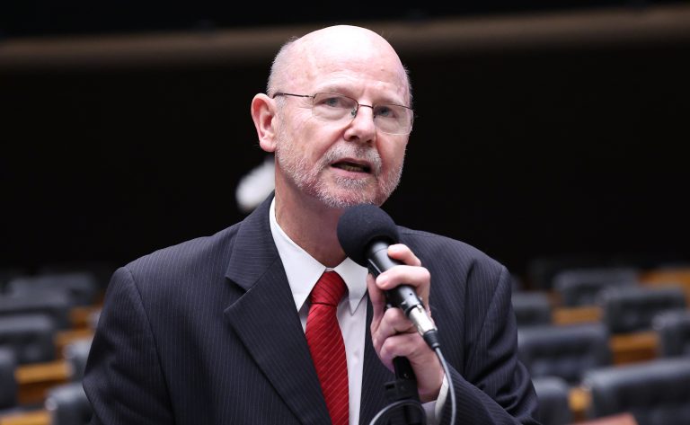 Discussão e votação de propostas legislativas. Dep. Bohn Gass (PT-RS)