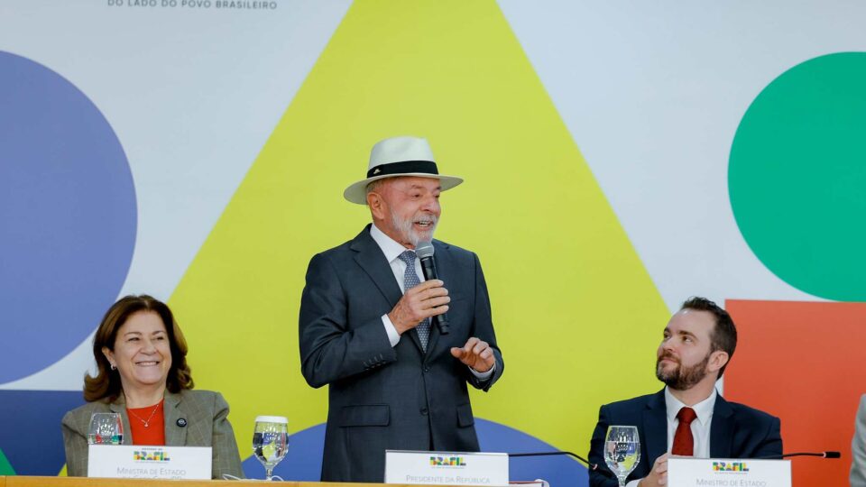 Detalhes e críticas ao programa de dívidas