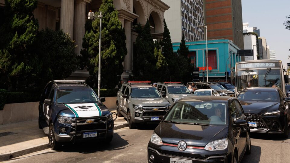 Seis fintechs são alvos de operação por suspeita de lavagem de dinheiro do PCC