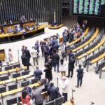 Discussão e Votação de propostas legislativas