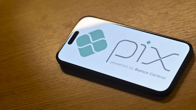 Decisão dos EUA tem efeito incerto sobre Pix, e governo teme eventuais sanções a instituições financeiras