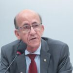 Deputado Rubens Otoni (PT-GO) em comissão da Câmara dos Deputados