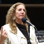 Discussão e votação de propostas legislativas. Dep. Jandira Feghali (PCdoB - RJ)