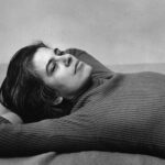 Susan Sontag viu camisa de força em representação de vozes silenciadas - 10/07/2026 - Bernardo Carvalho