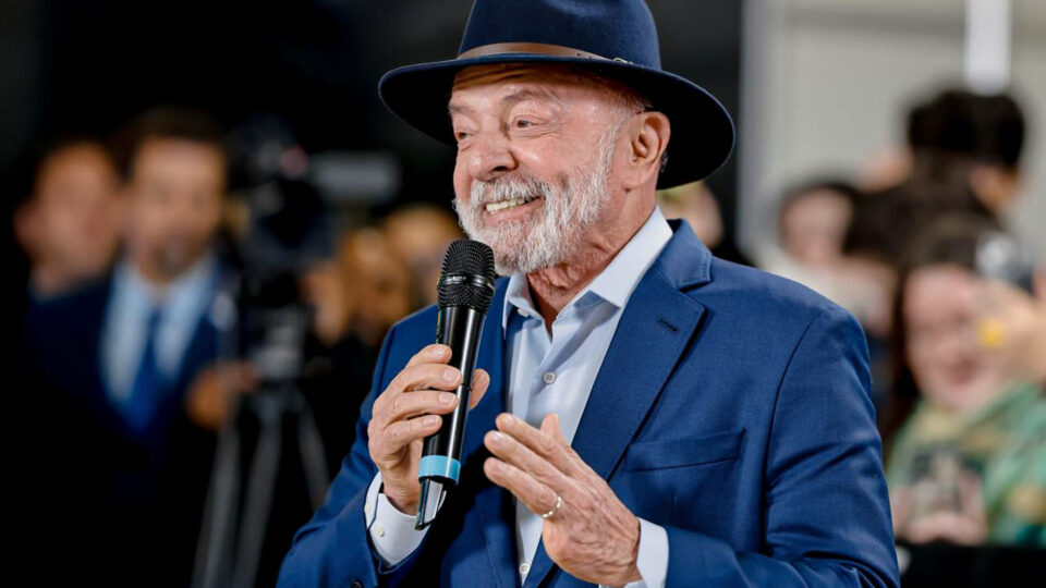 Lula libera bilhões em crédito e facilita renegociação de dívidas