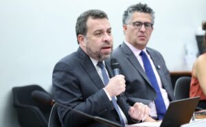 Audiência Pública - Aspectos sociais e a importância do Diálogo Social para a redução da jornada de trabalho no Brasil. Ministro de Estado da Secretaria-Geral da Presidência da República, Guilherme Castro Boulos.