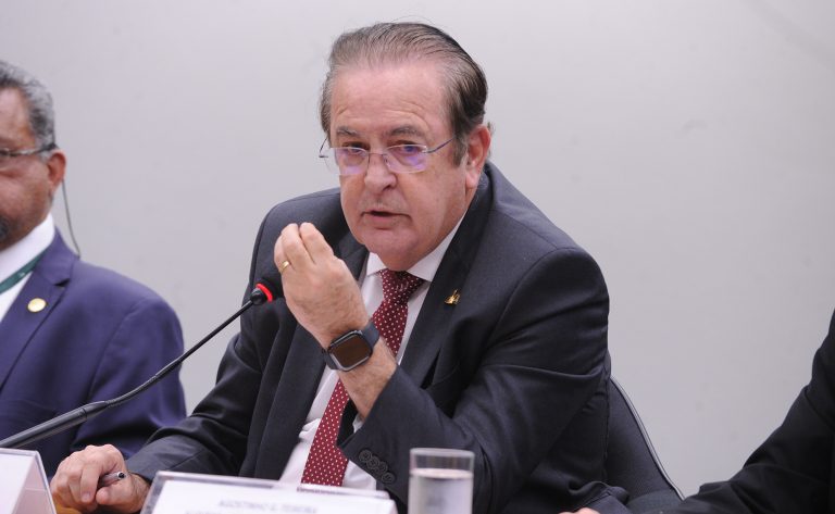 Audiência Pública - Prejuízos causados no fundo de pensão POSTALIS. Dep. Luiz Carlos Motta (PL - SP)