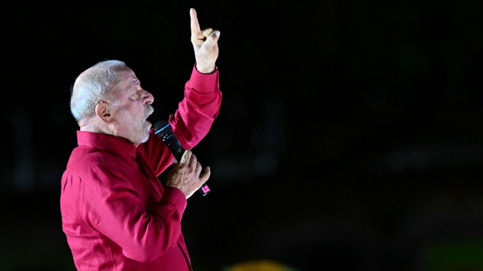 Lula encerra campanha na Paulista apostando em vitória no 1º turno