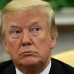 Trump usa governo de forma 'indevida' para proteger Flávio Bolsonaro, diz democrata
